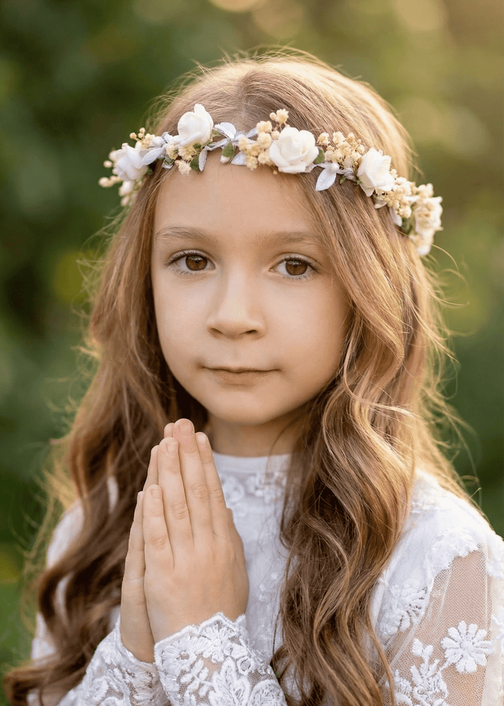 White Flower Girl Crown: First Communion Wreath, Bridesmaid Headpiece – handmade floral hair accessory by magaela