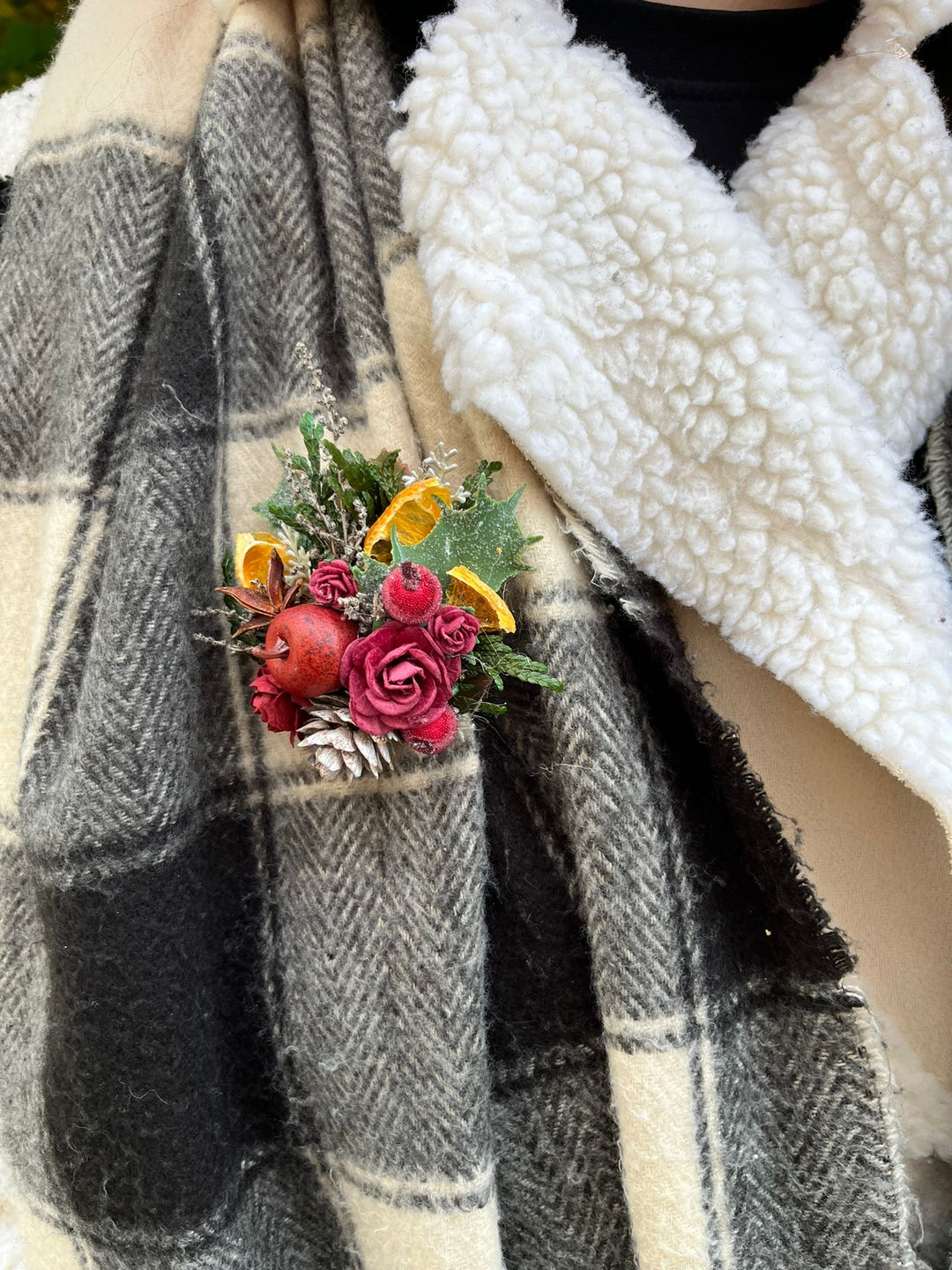 Winter Orange Christmas Accessories – Earrings, Headbands, Brooch & Glass Decorations – handmade floral hair accessory by magaela