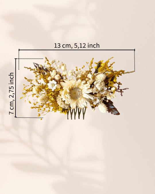 Dried Flower Bridal Hair Comb with Strawflower, Ixodia and Gypsophila | Fall Wedding – handmade floral hair accessory by magaela