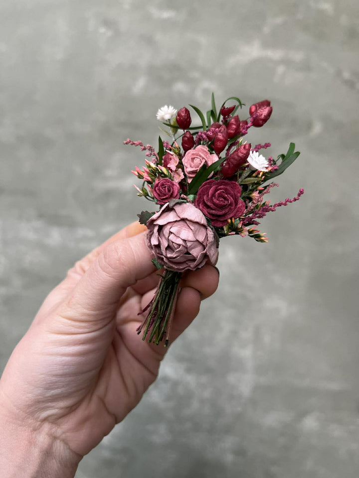 Magenta Boho Boutonniere: Rustic Wedding Groom Accessory – handmade floral hair accessory by magaela