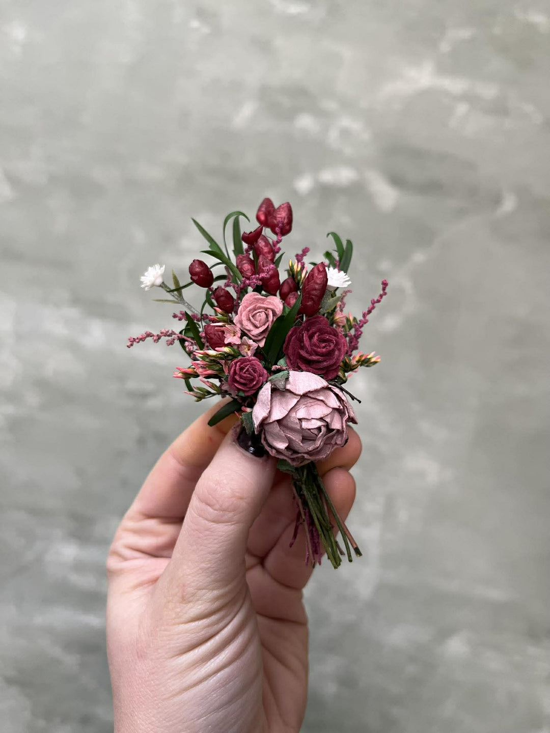 Magenta Boho Boutonniere: Rustic Wedding Groom Accessory – handmade floral hair accessory by magaela