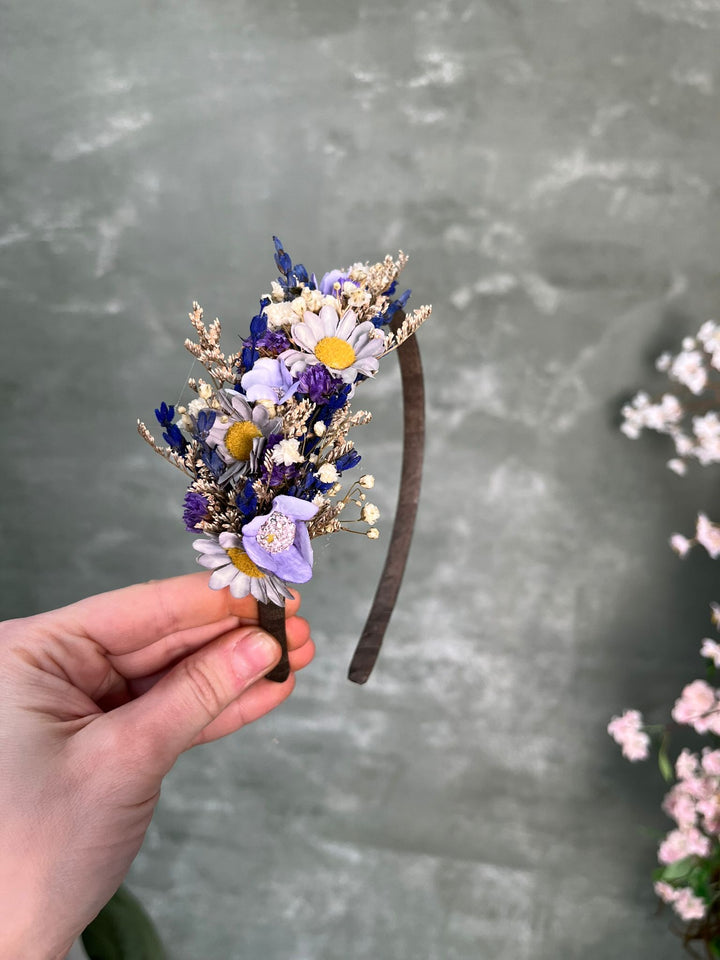 Blumenstirnband mit Gänseblümchen, Lavendel und Strandflieder