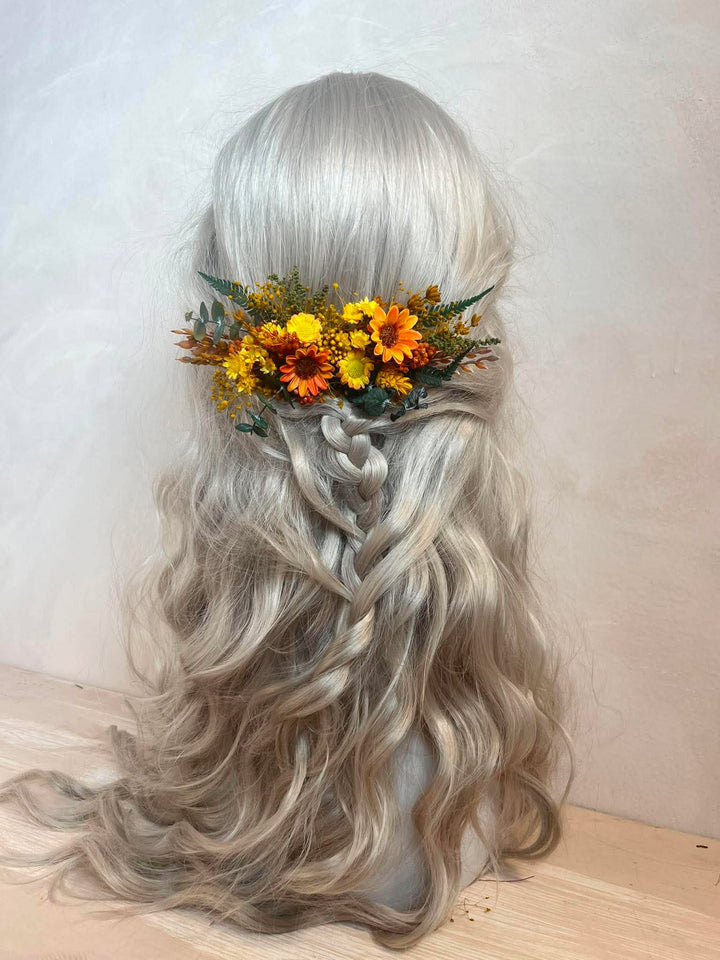 Haarkamm Orange-Gelb mit Gänseblümchen, Schleierkraut und Farn