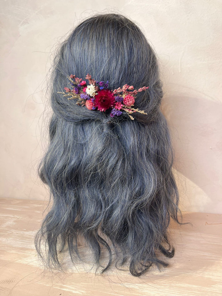 Dried Flower Hair Comb with Statice, Lavander and Chrysanthemums – handmade floral hair accessory by magaela