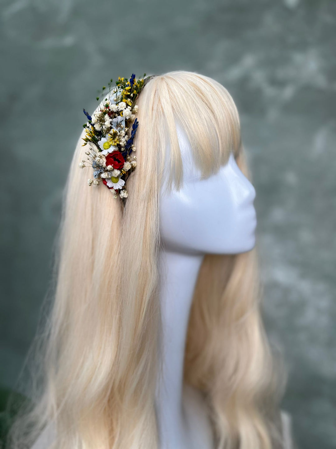 Florales Volksstirnband mit Wildblumen, Lavendel, Schleierkraut und gelben Blüten