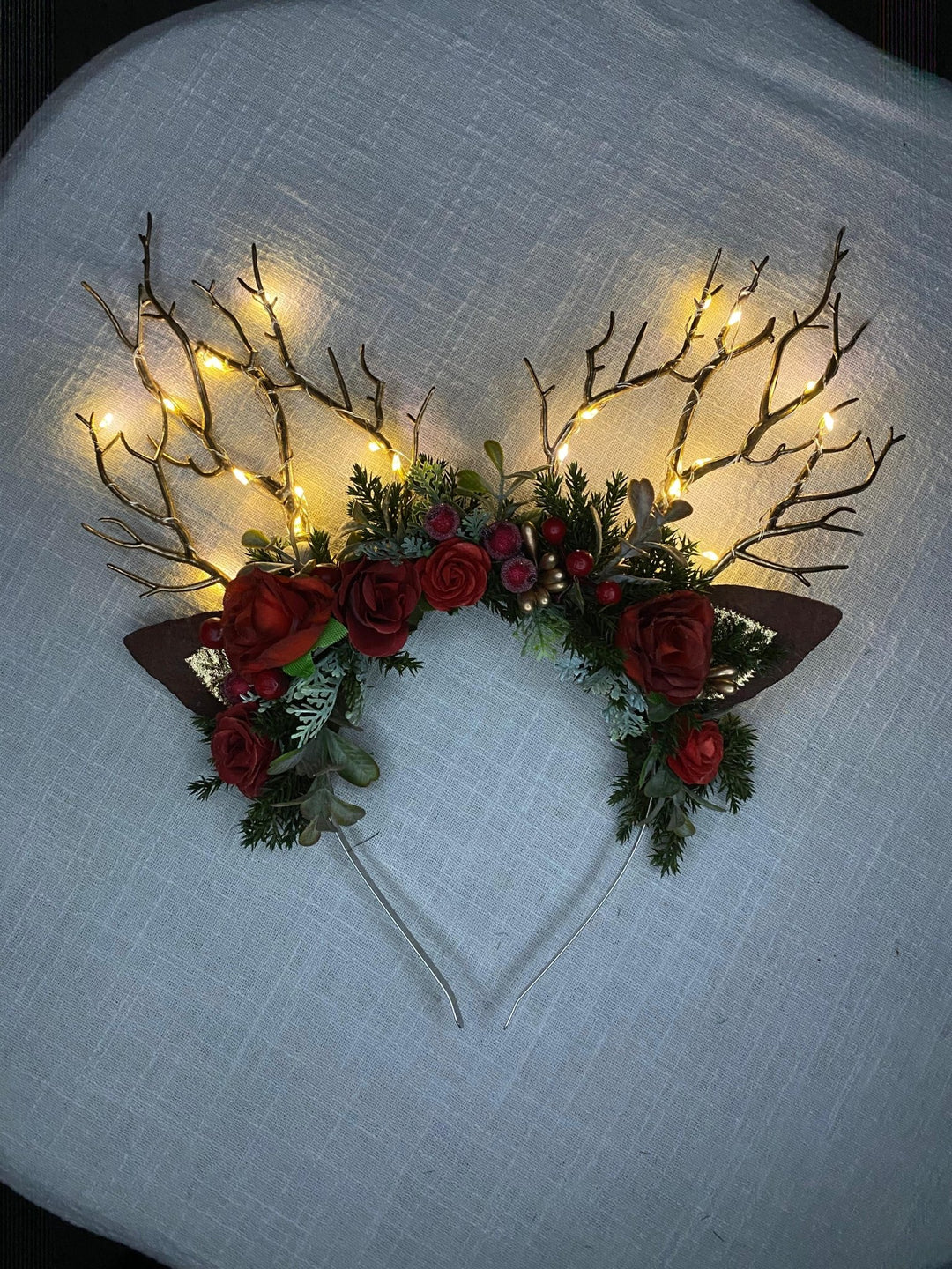 Christmas Reindeer Antler Headband: Woodland blueberries with lights – handmade floral hair accessory by magaela