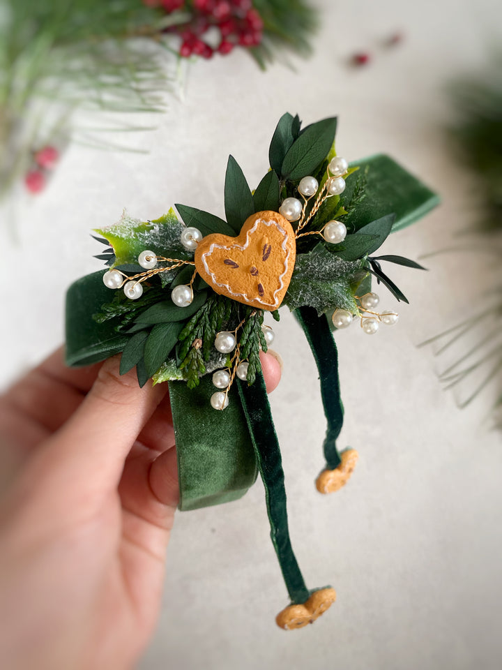 Green Christmas Hair Bow | Gingerbread Hearts and Optional Pearl Veil