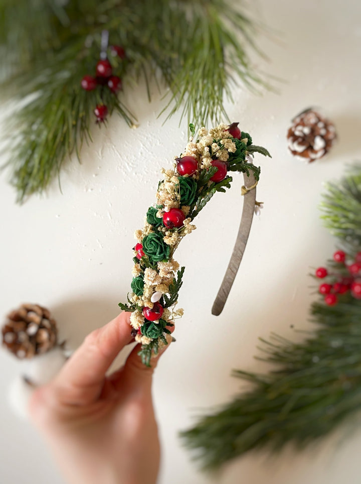 Christmas Green Rose and Rose Hip Headband | Woodland Charm – handmade floral hair accessory by magaela