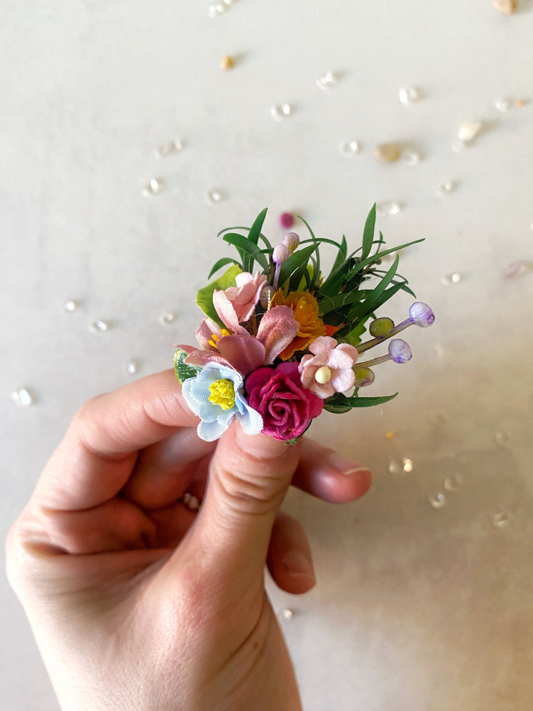 Colorful Wildflower Ring: Handmade Adjustable Flower Ring with Preserved Leaves – handmade floral hair accessory by magaela