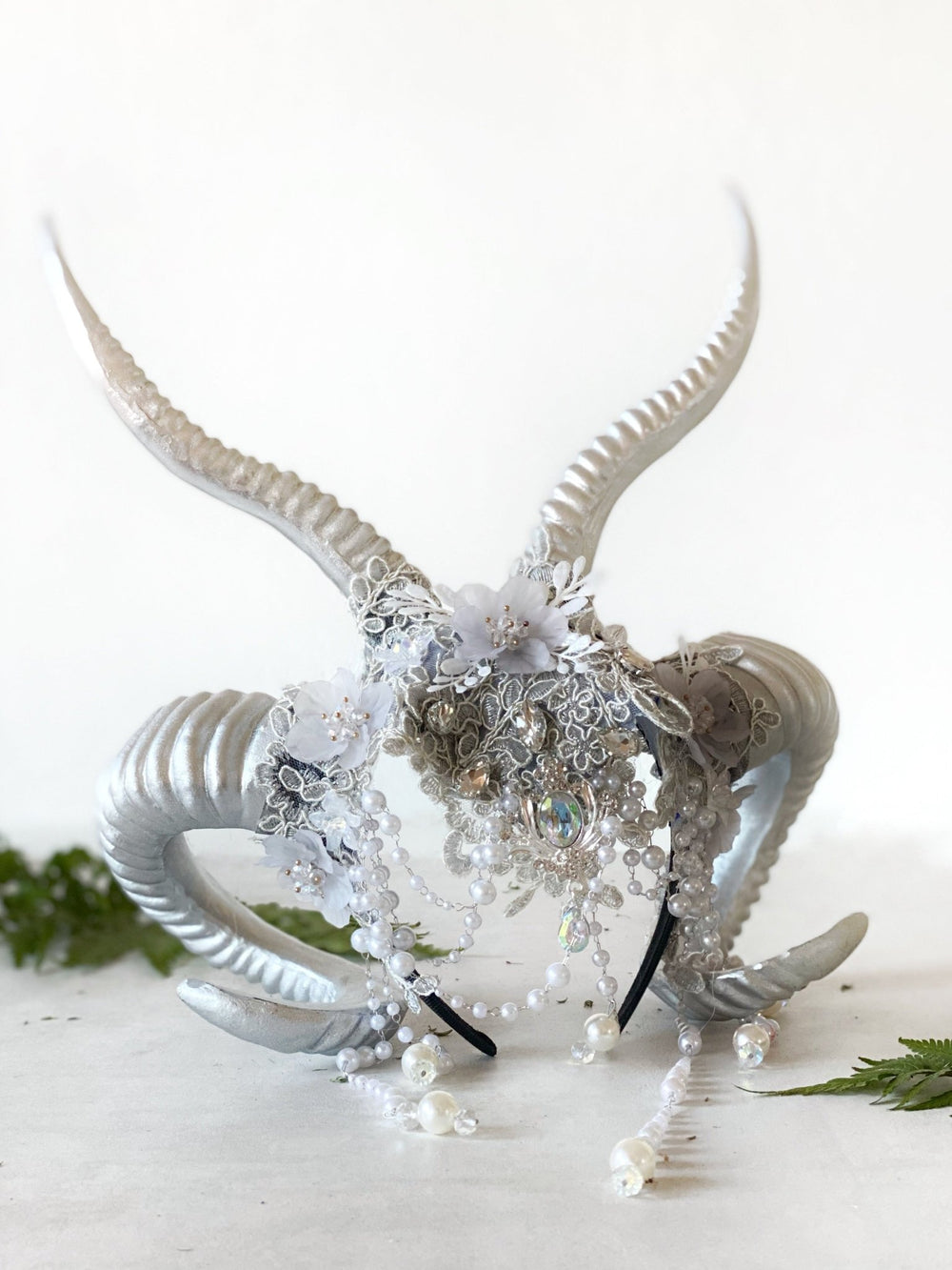 Glam silver horns crown: magical accesory for fantasy ball – handmade floral hair accessory by magaela