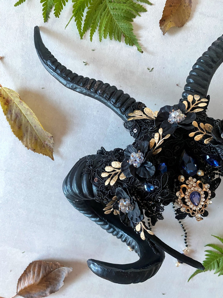 Glam black horns crown with blue and gold accent: magical accesory for fantasy ball – handmade floral hair accessory by magaela