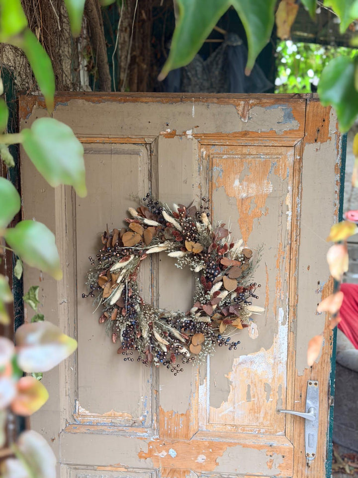 Earthy Autumn Door Wreath with Grasses, Leaves and Berries, 45 cm – handmade floral hair accessory by magaela