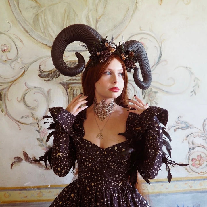 Woodland Horned Crown – Mutton Horn Headband | Fairycore & Pagan Headpiece – handmade floral hair accessory by magaela