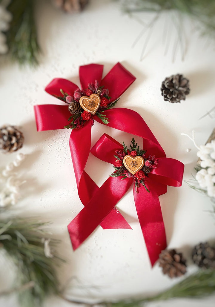 Christmas red hair bow with gingebread heart: matching set for mom and daughter – handmade floral hair accessory by magaela