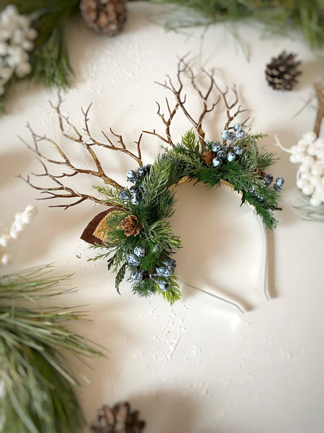 Christmas Reindeer Antler Headband: Woodland blueberries with lights – handmade floral hair accessory by magaela