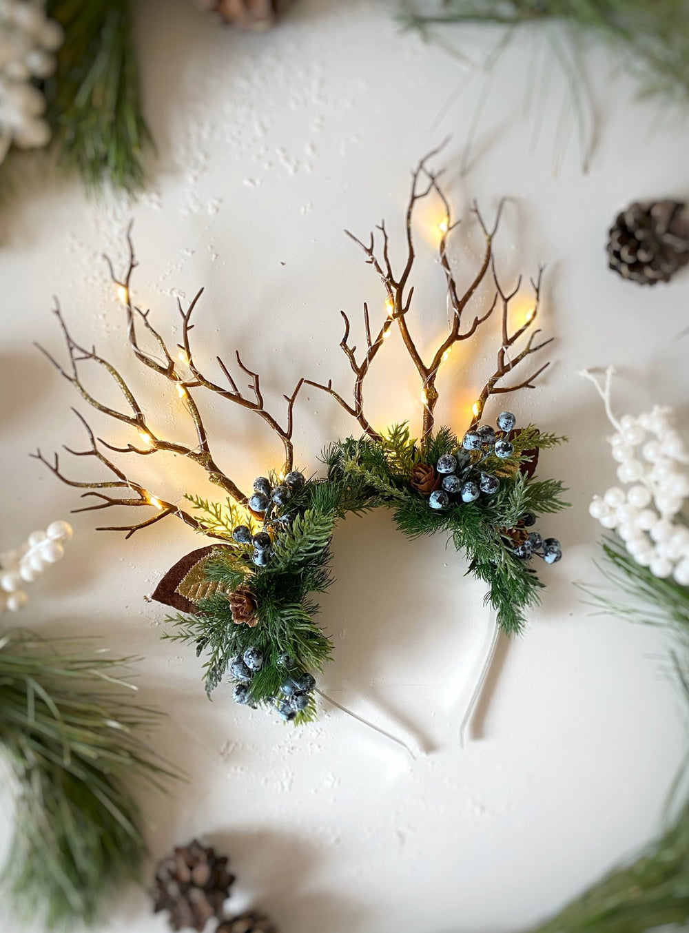 Christmas Reindeer Antler Headband: Woodland blueberries with lights – handmade floral hair accessory by magaela