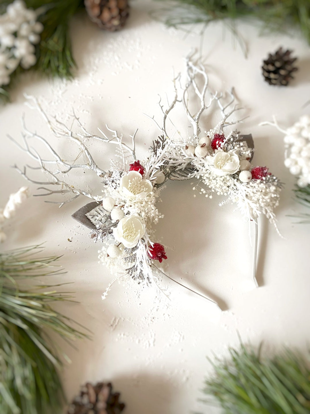 Christmas Reindeer Antler Headband: Winter wonderland with lights – handmade floral hair accessory by magaela
