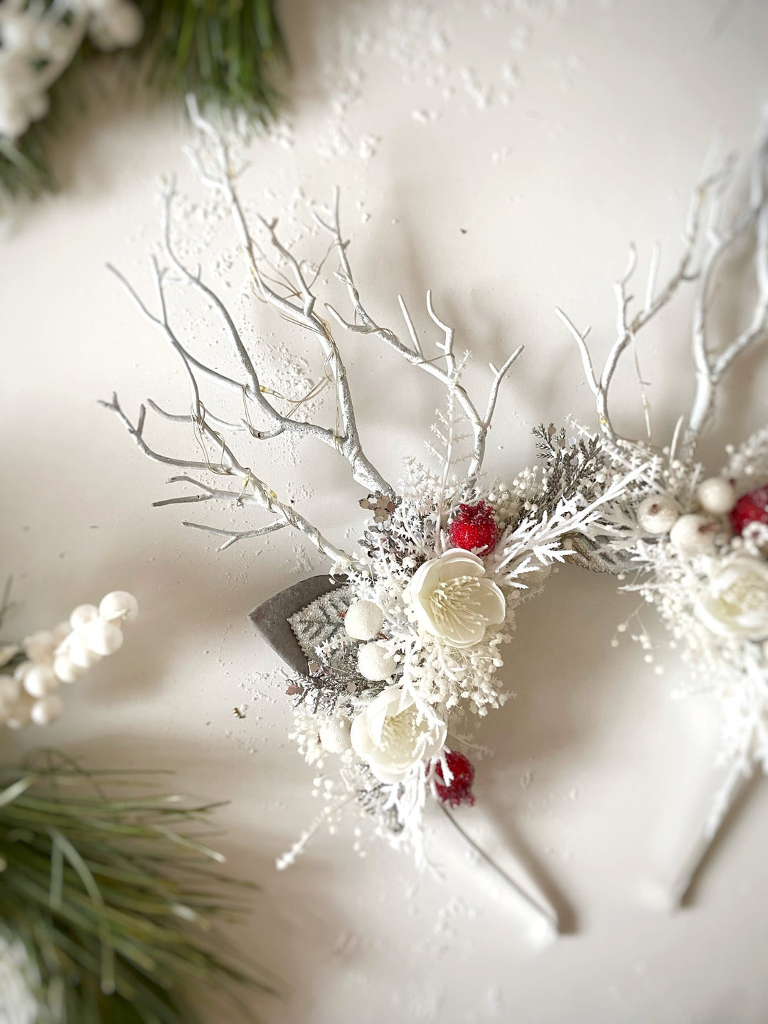 Christmas Reindeer Antler Headband: Winter wonderland with lights – handmade floral hair accessory by magaela