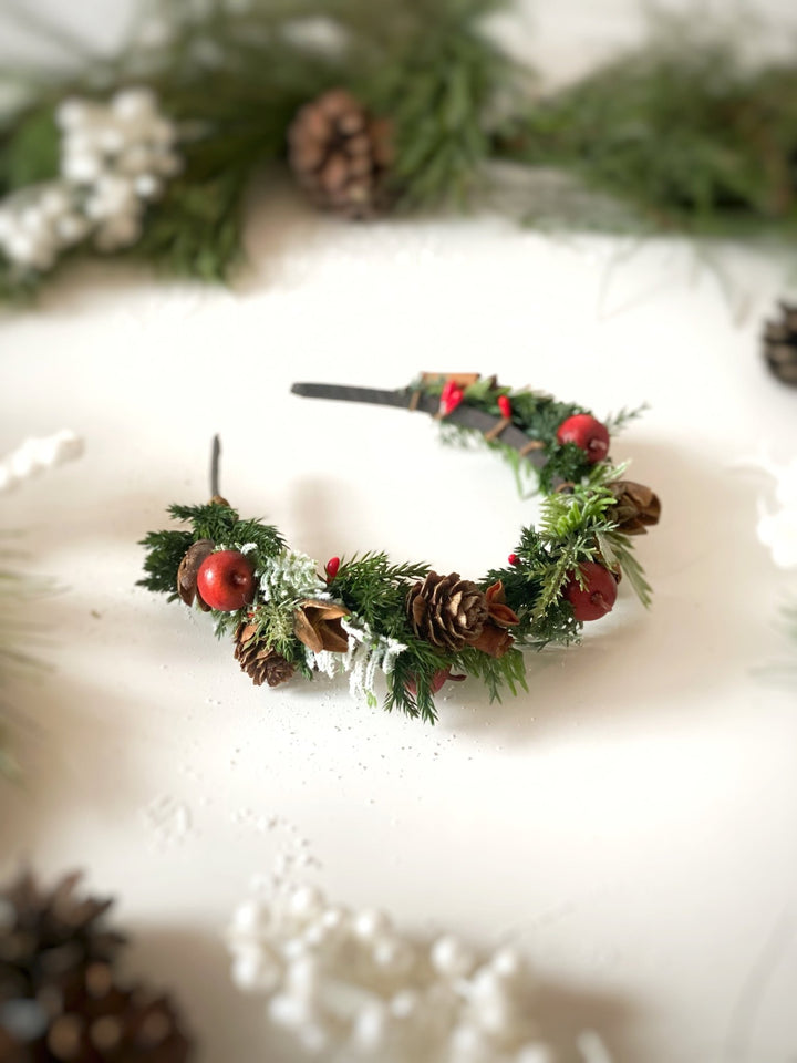 Woodladn Christmas Headband with red apples and cinnamon: Winter Floral Hair Accessory – handmade floral hair accessory by magaela