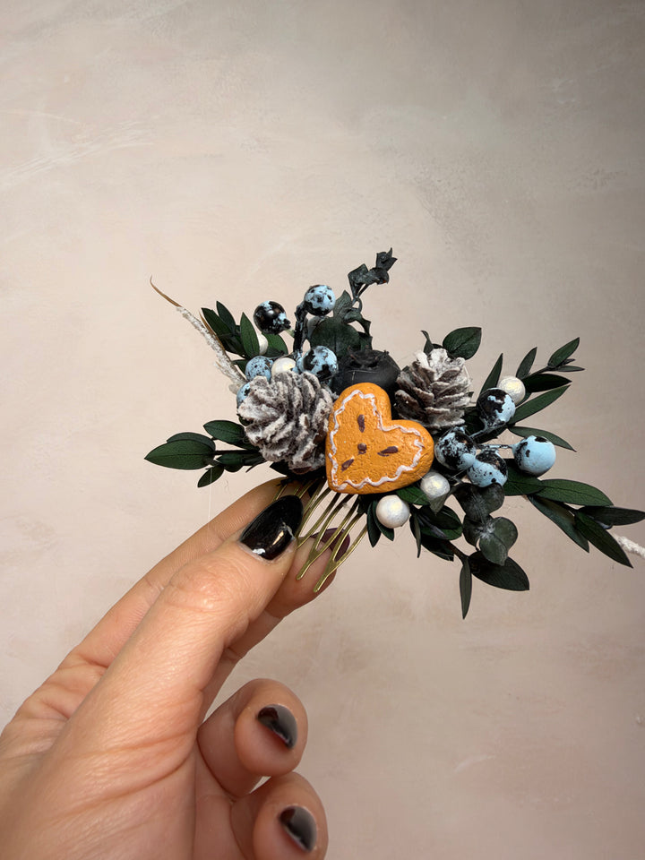 Gingerbread Heart Christmas Hair Comb | Blueberry Woodland
