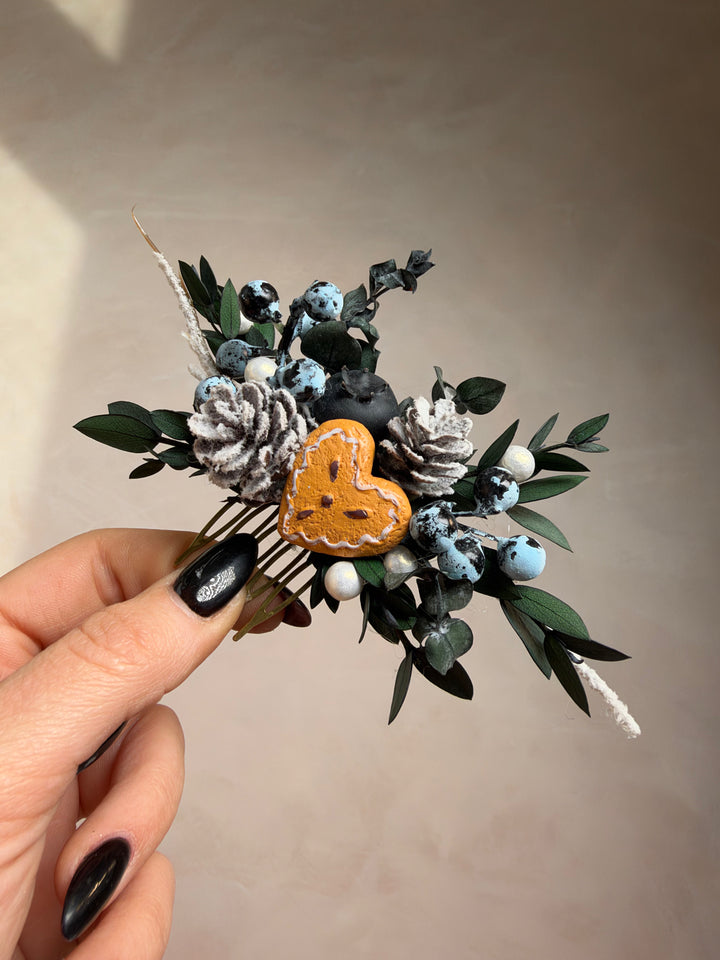 Gingerbread Heart Christmas Hair Comb | Blueberry Woodland