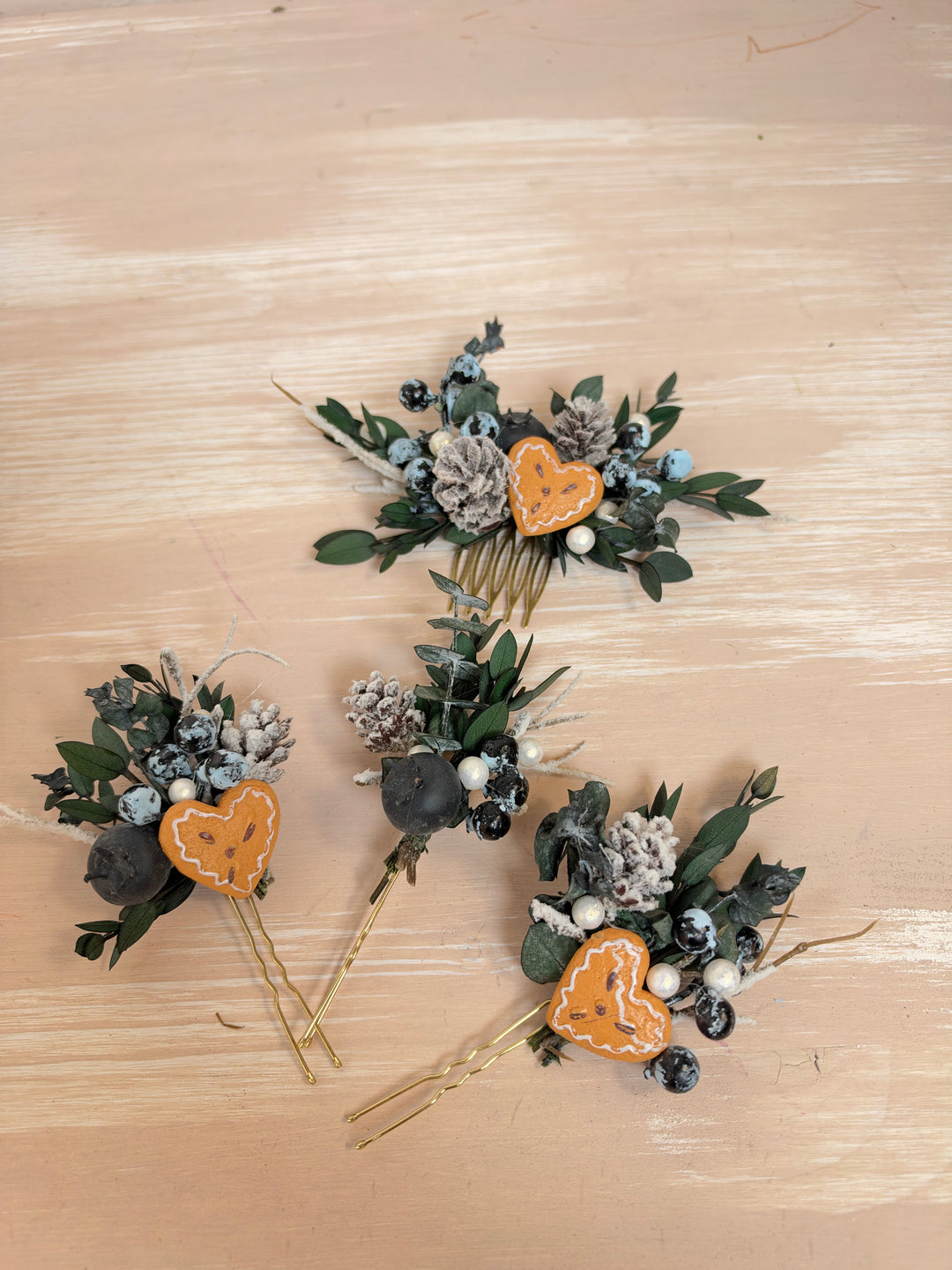 Gingerbread Heart Christmas Bobby Pins | Blueberry Woodland