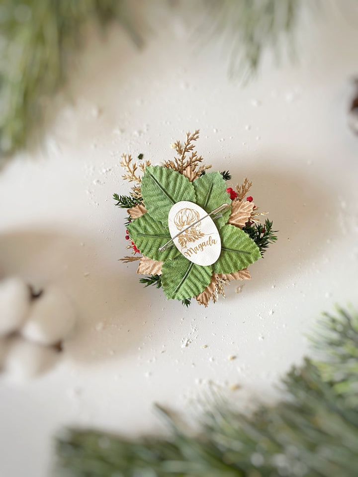 Nutcracker Christmas Brooch | Star Anise and Golden Leaves – handmade floral hair accessory by magaela
