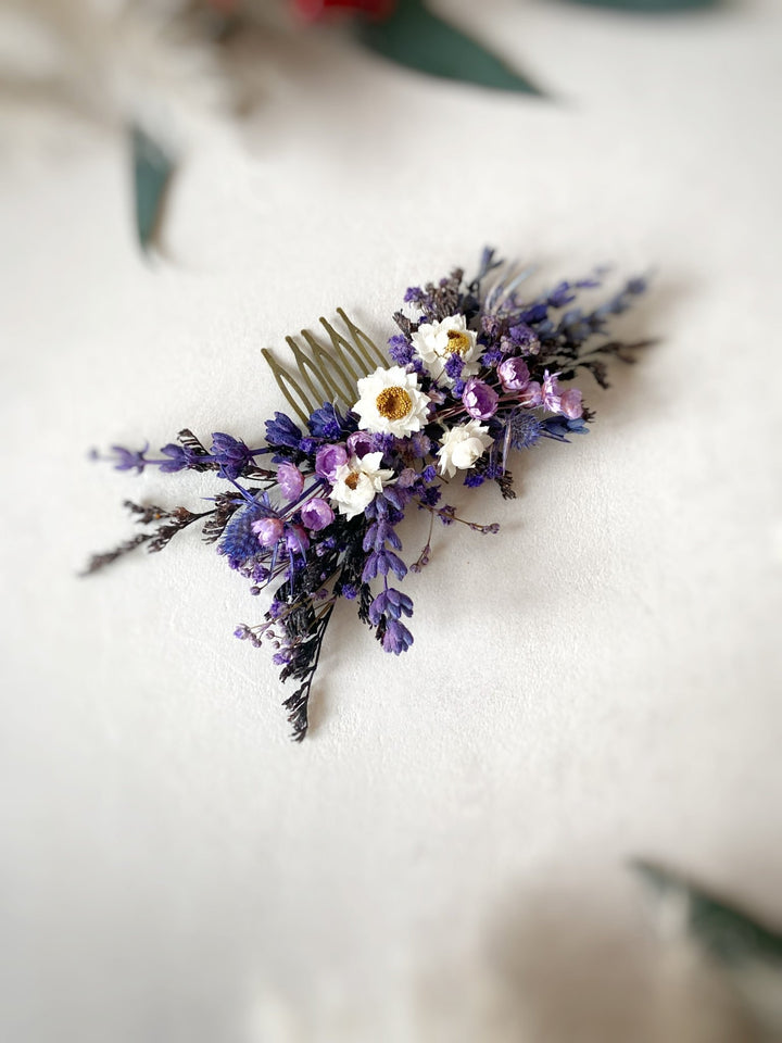 Dried Flower Hair Comb | Lavender, Gypsophila and White Daisy-Like Blooms – handmade floral hair accessory by magaela