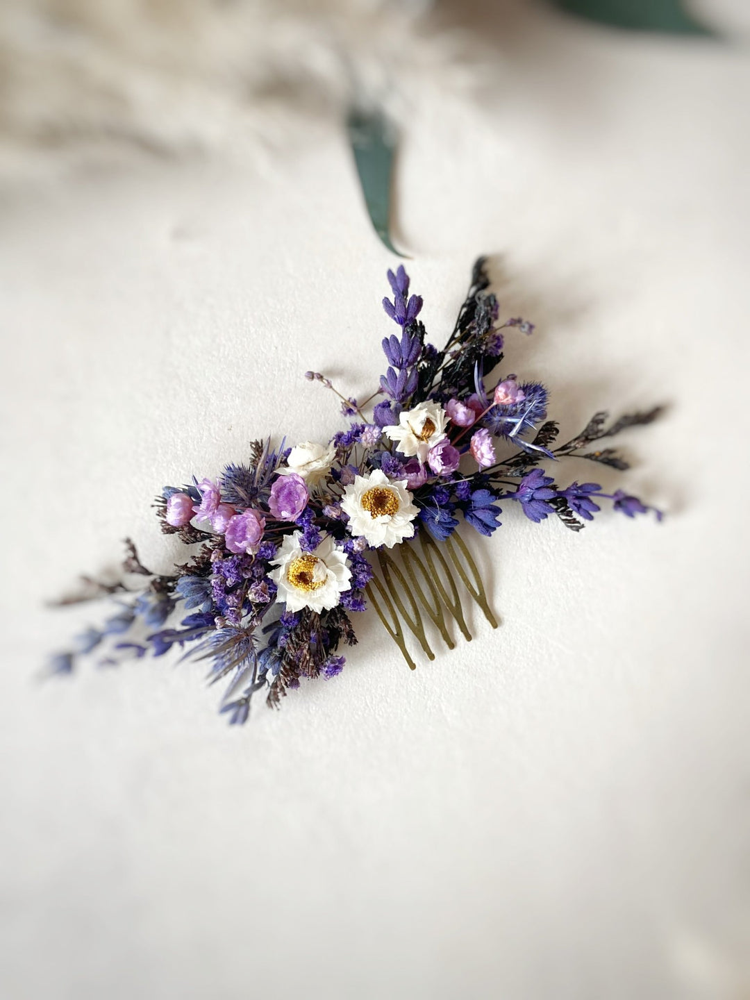 Dried Flower Hair Comb | Lavender, Gypsophila and White Daisy-Like Blooms – handmade floral hair accessory by magaela
