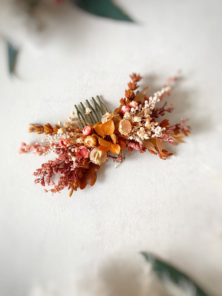 Dried Flower Hair Comb | Terracotta, Rust and Blush with Gypsophila – handmade floral hair accessory by magaela