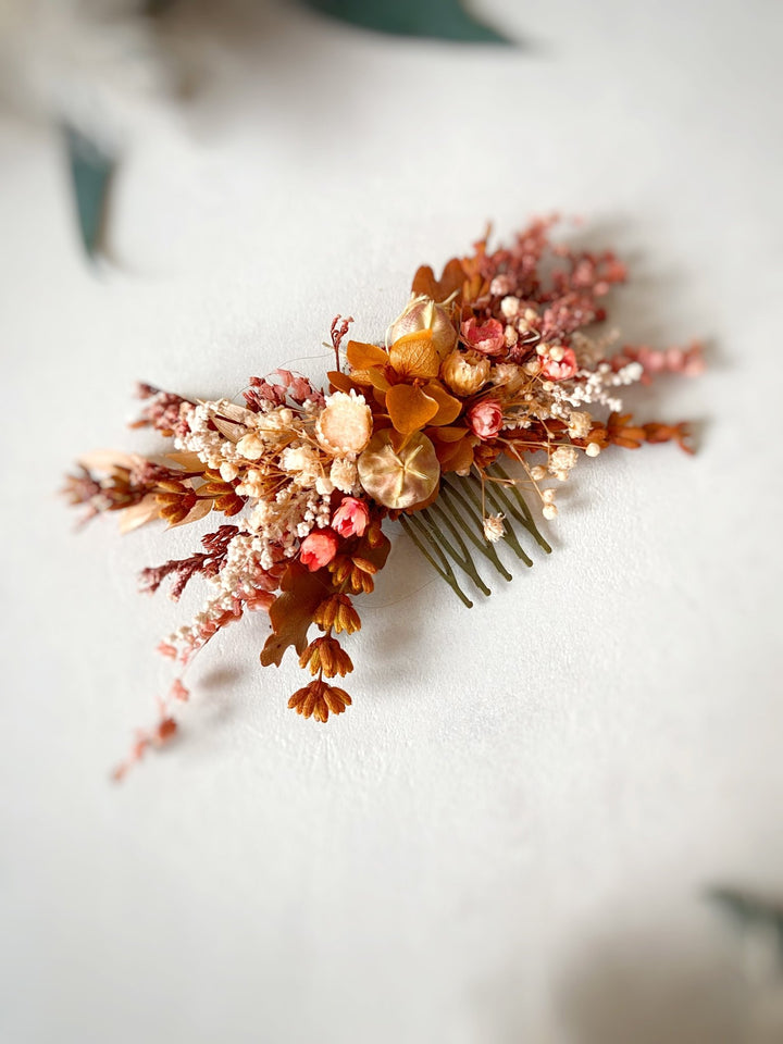 Dried Flower Hair Comb | Terracotta, Rust and Blush with Gypsophila – handmade floral hair accessory by magaela