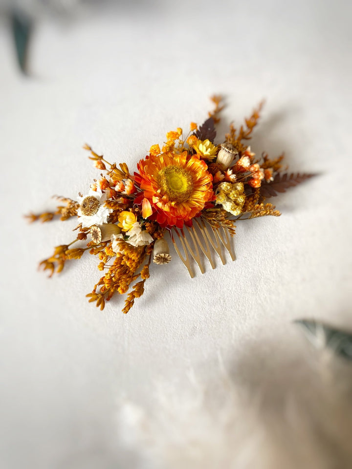 Terracotta Dried Flower Hair Comb | Fall Rustic Wedding – handmade floral hair accessory by magaela