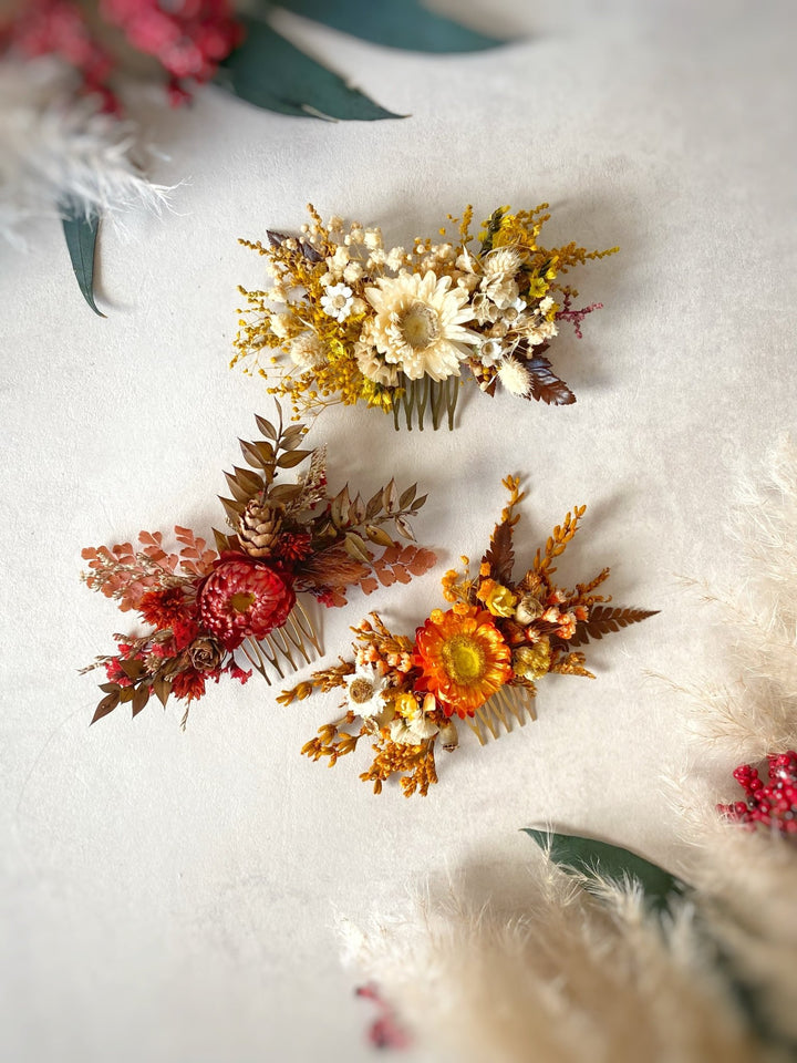 Terracotta Dried Flower Hair Comb | Fall Rustic Wedding – handmade floral hair accessory by magaela