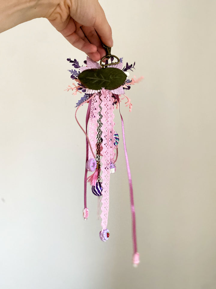 Candy Rose Garden Taschenanhänger | Nur ein Original-Einzelstück
