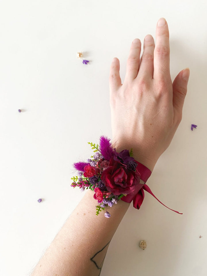Purple and burgundy wedding flower set: bracelet, earrings in two sizes and boutonniere for groom – handmade floral hair accessory by magaela