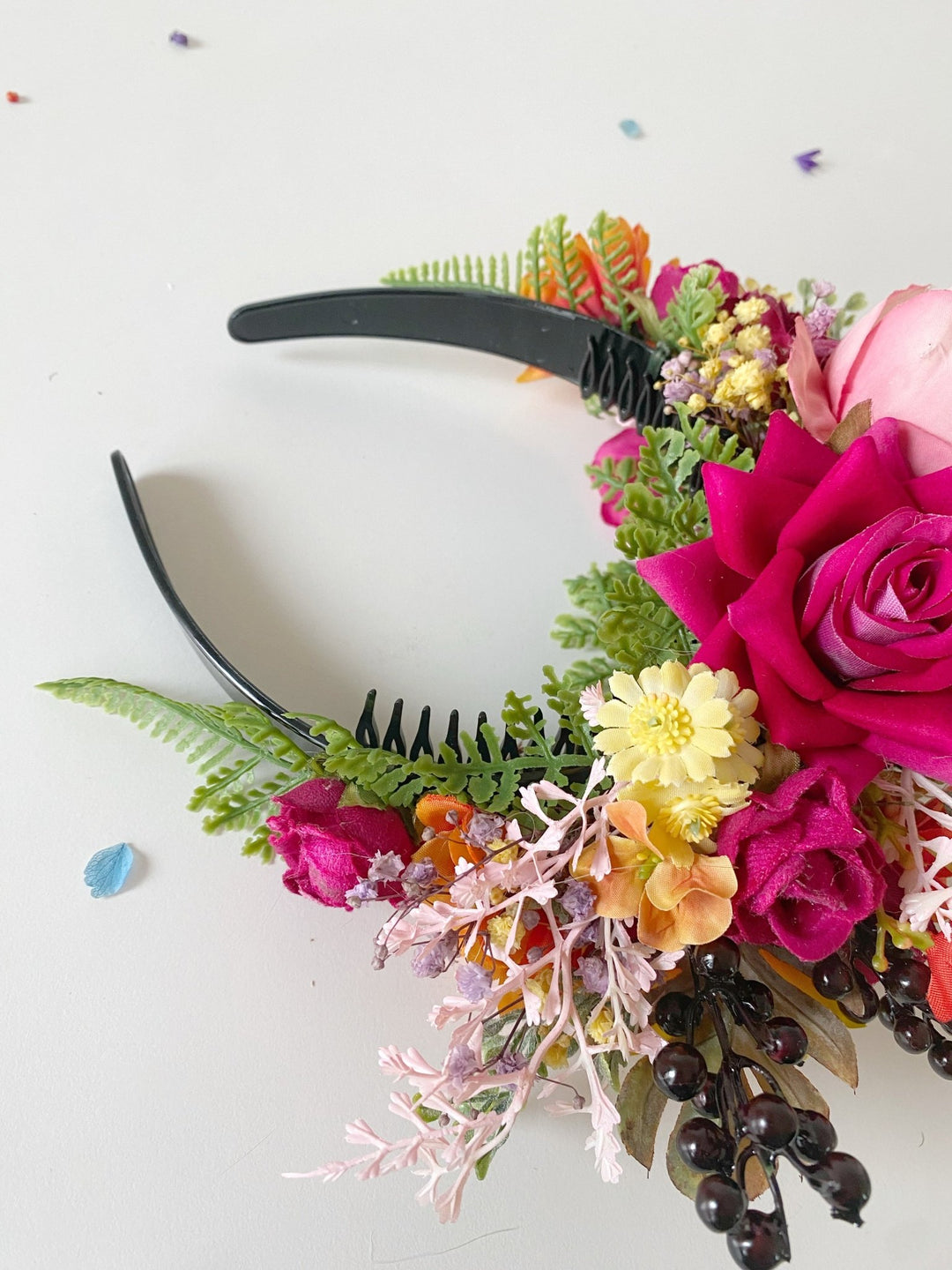 Colorful flower headpiece with monstera leaves: doublesided Frida headband – handmade floral hair accessory by magaela