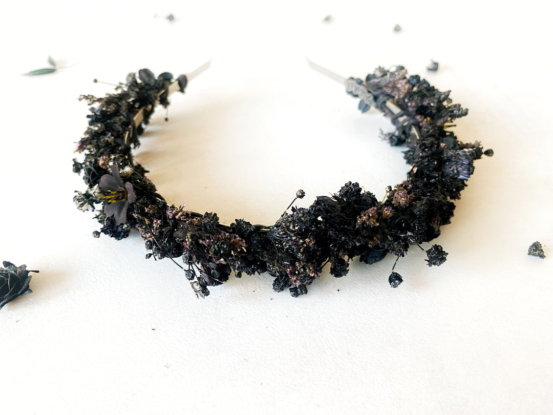 Zartes schwarzes Blumen-Stirnband | Schwarze Kollektion