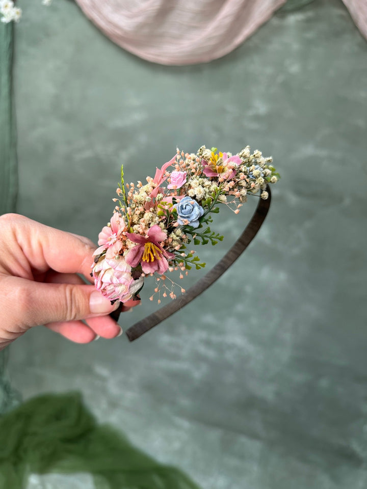 Blush Blue Wildflower Side Hair Headband with Peony, Blue Roses and Gypsophila – handmade floral hair accessory by magaela