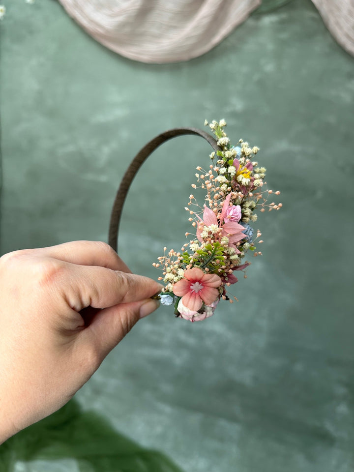 Blush Blue Wildflower Side Hair Headband with Peony, Blue Roses and Gypsophila – handmade floral hair accessory by magaela