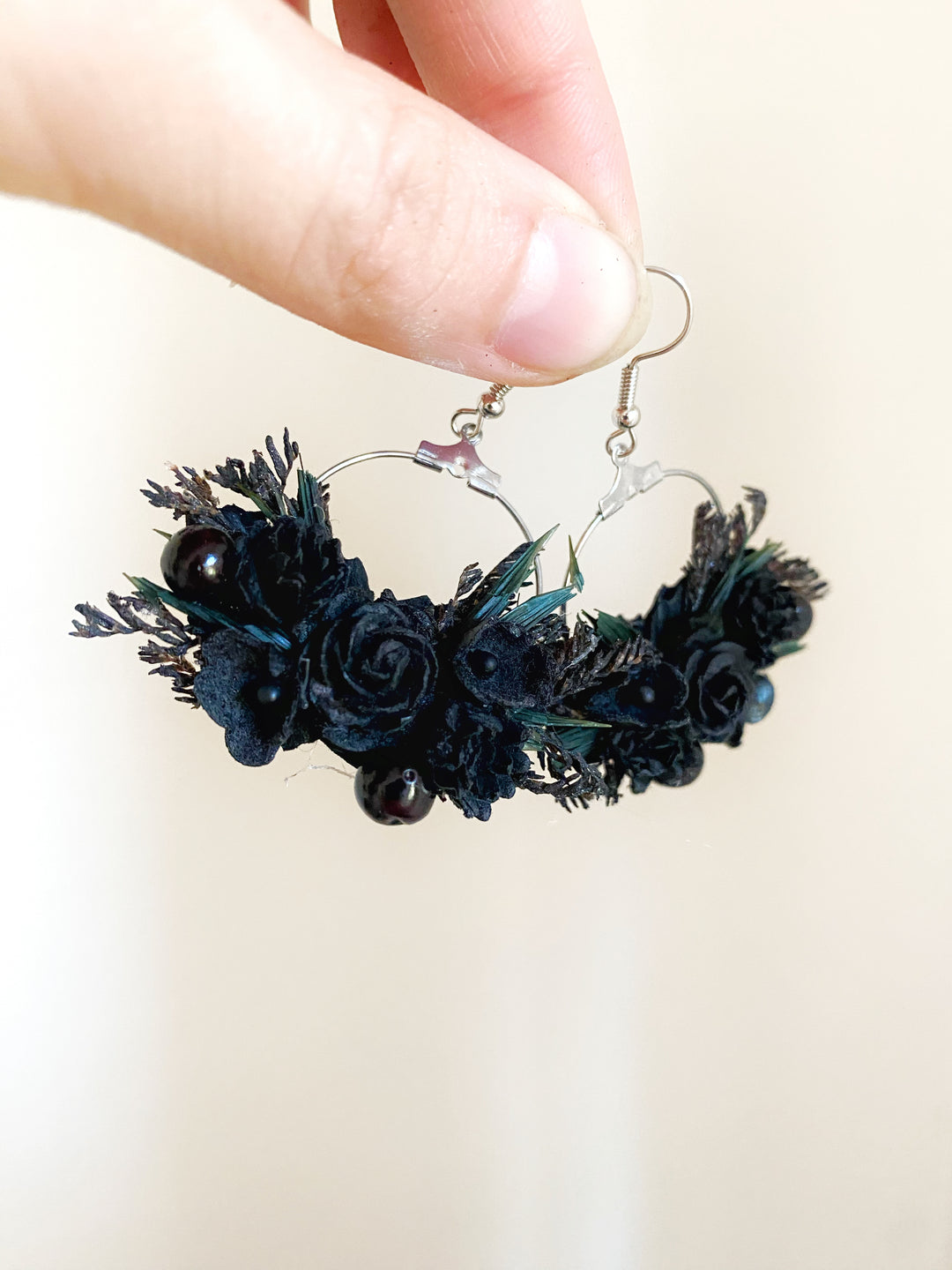 Black Floral Hoop Earrings | Black Collection - 6 cm