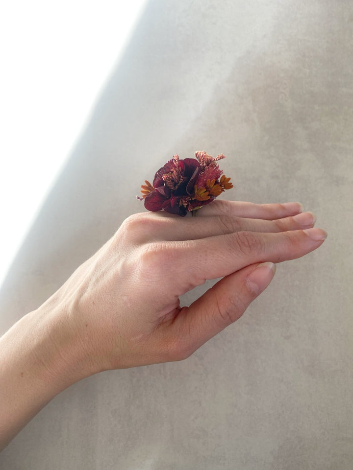 Burgundy Hydrangea Flower Ring | Adjustable Natural Bridal Ring – handmade floral hair accessory by magaela