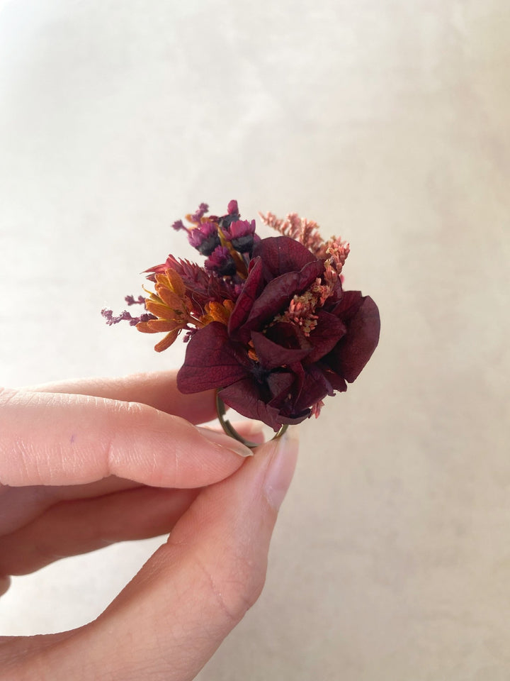 Burgundy Hydrangea Flower Ring | Adjustable Natural Bridal Ring – handmade floral hair accessory by magaela