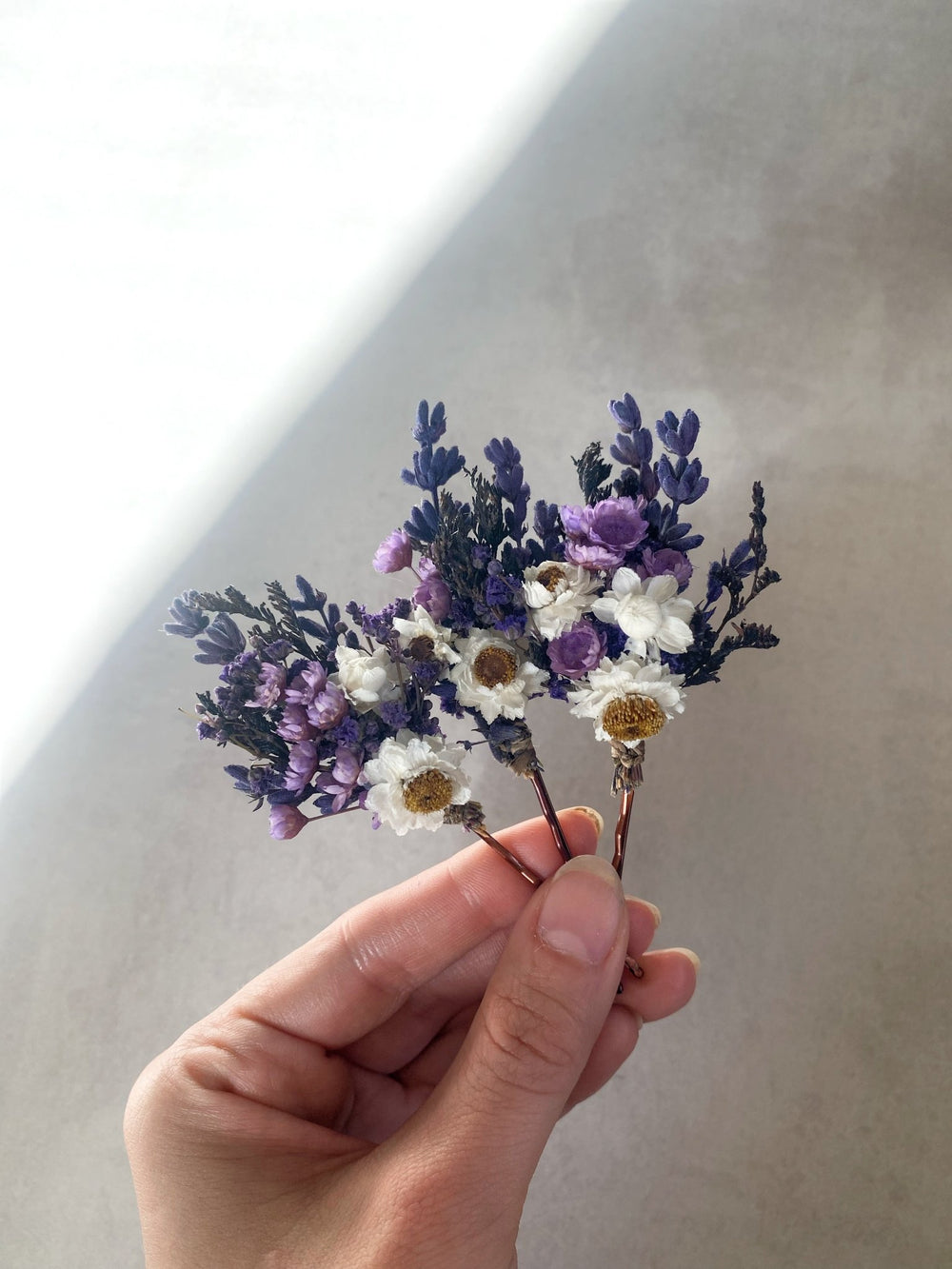 Lavender and White Gixie Flower Bobby Pins | Bridal Hair Accessory – handmade floral hair accessory by magaela
