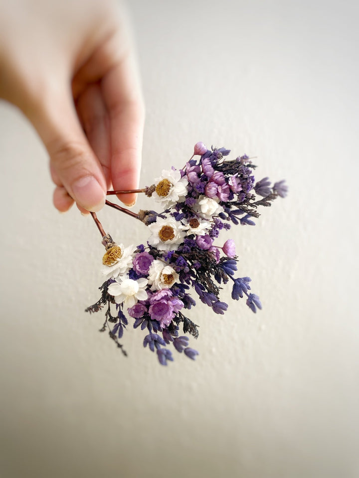 Lavender and White Gixie Flower Bobby Pins | Bridal Hair Accessory – handmade floral hair accessory by magaela