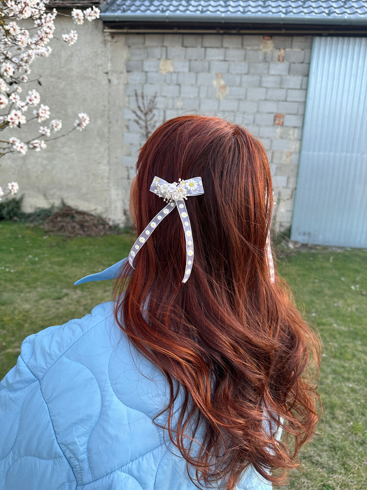 Daisy Bow Hair Clip with Small White Flowers and Preserved Gypsophila