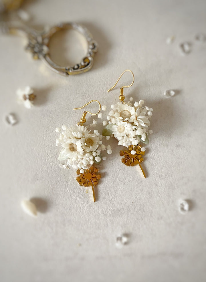 Delicate White Floral Earrings – Gypsophila and Ixodia Bridal Jewelry – handmade floral hair accessory by magaela
