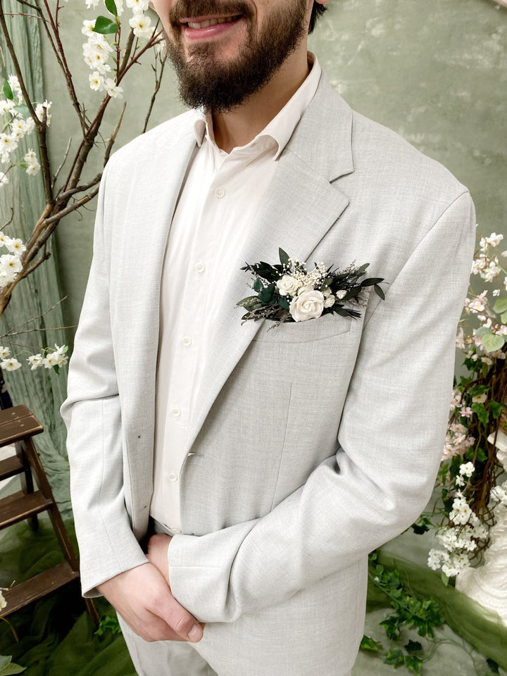 Green & White Pocket Boutonniere: Rustic Wedding Accessories – handmade floral hair accessory by magaela