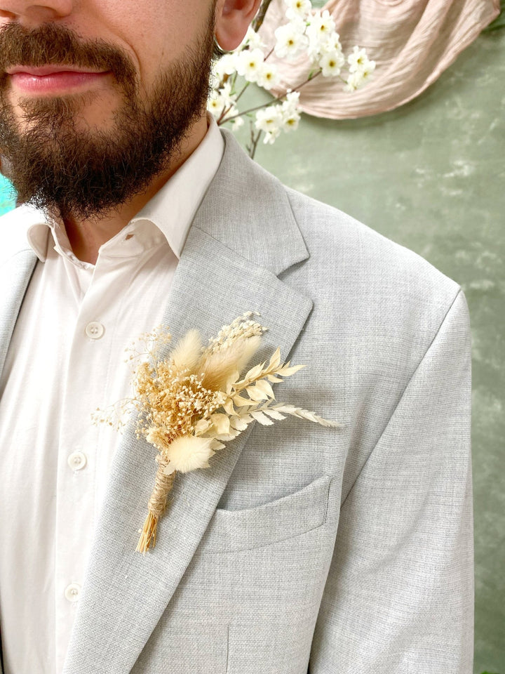 Boho Dried Flower Boutonniere: Pampas Grass Wedding Corsage – handmade floral hair accessory by magaela