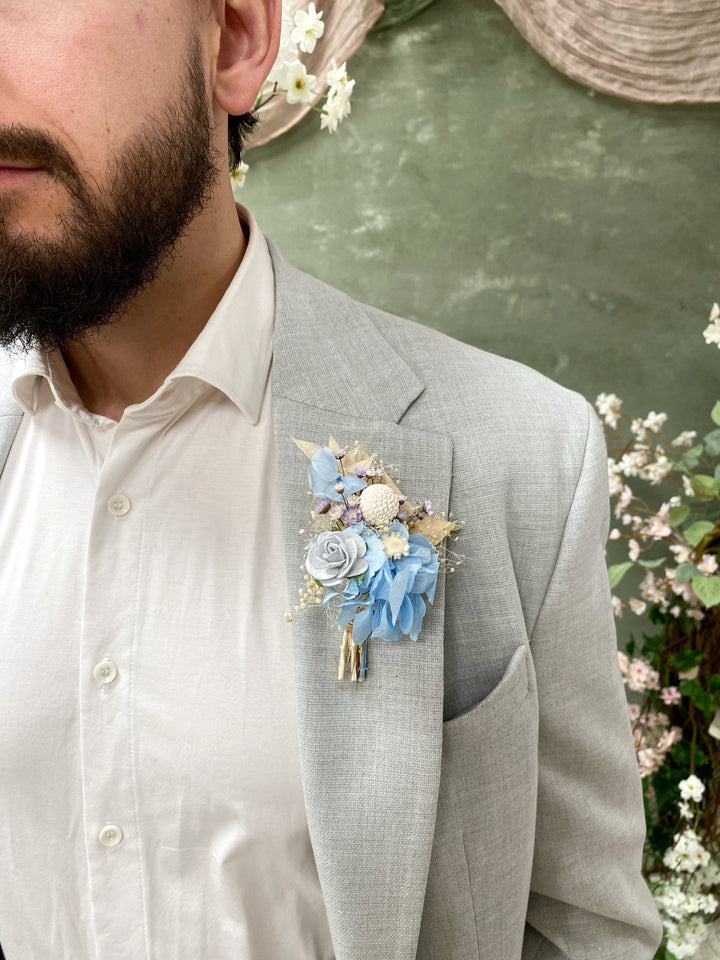 Baby Blue Hydrangea Boutonniere: Rustic Wedding Groomsmen Corsage – handmade floral hair accessory by magaela