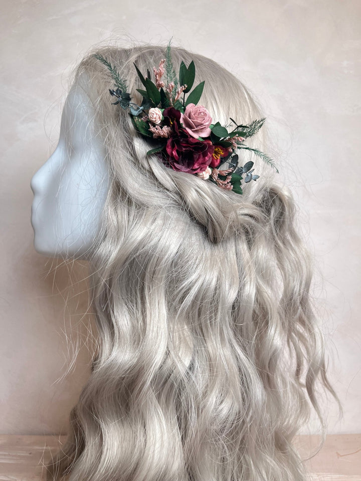 Burgundy Fall Wedding Hair Comb with Peonies, Roses, Eucalyptus and Ferns – handmade floral hair accessory by magaela